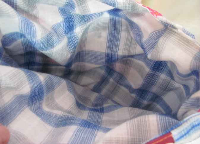 large image of art item: bag &ndash; checkered blue white with pink white quiltwork