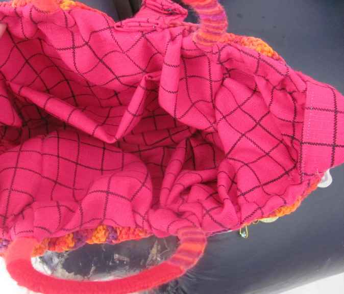 large image of art item: bag &ndash; checkered pink crochet flowers red yellow