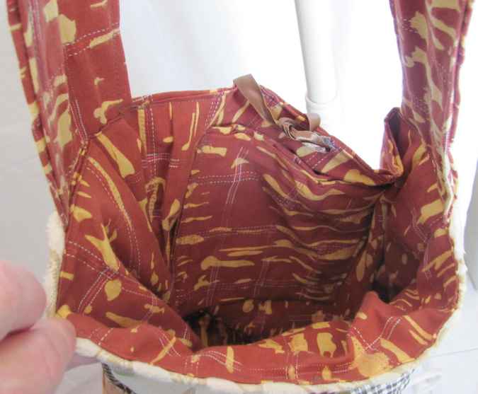 large image of art item: bag &ndash; checkered with quiltwork cream pink peach plant motif