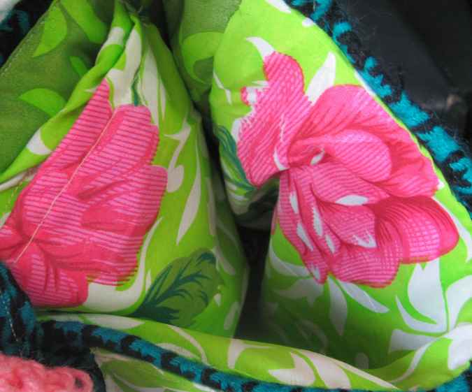 large image of art item: bag &ndash; checkred blue black motif leaves green white crochet flowers red pink