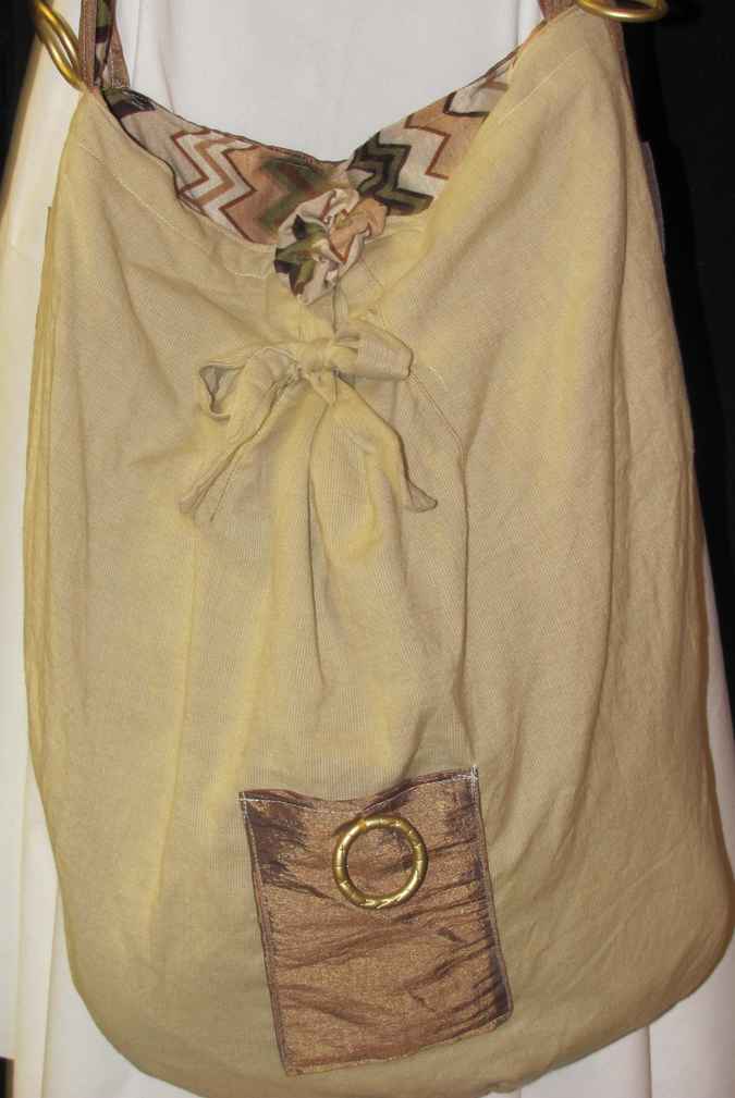large image of art item: bag &ndash; cream brown with ring