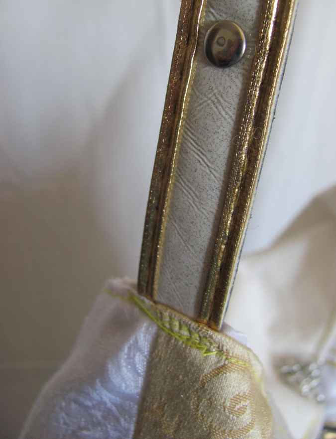 large image of art item: bag &ndash; cream gray gold with flowers needlework