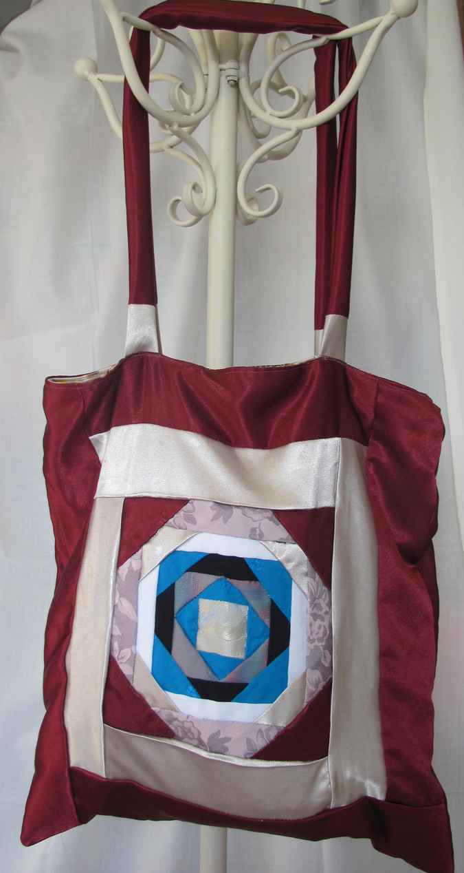 large image of art item: bag &ndash; crimson white blue geometric