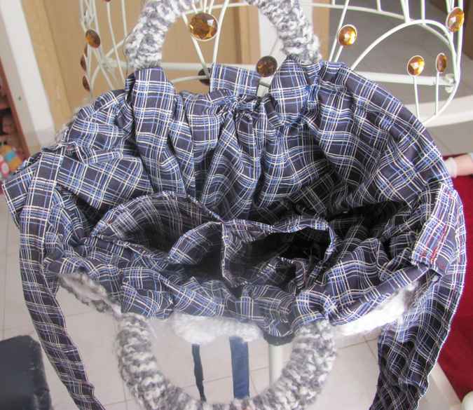 large image of art item: bag &ndash; crochet black white button red ribbon