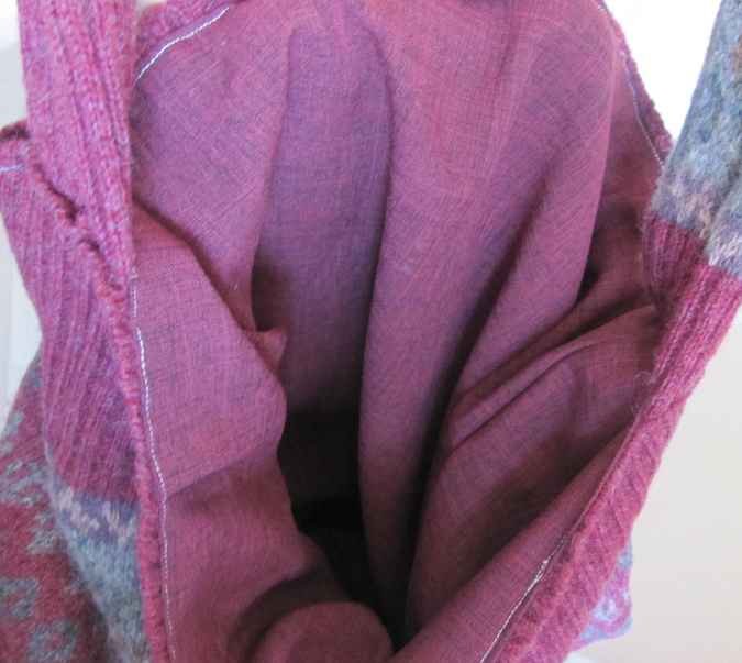 large image of art item: bag &ndash; crochet crimson flower peach