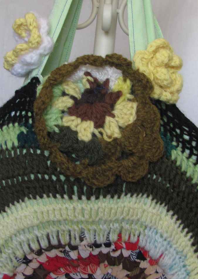 large image of art item: bag &ndash; crochet flowers yellow green black