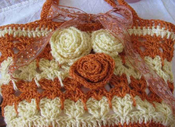 large image of art item: bag &ndash; crochet orange cream