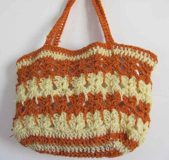 large image of art item: bag &ndash; crochet orange cream