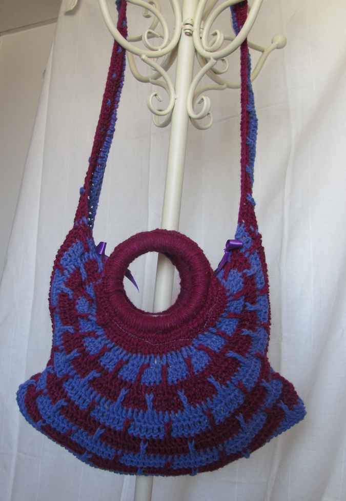 large image of art item: bag &ndash; crochet purple blue
