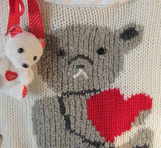 large image of art item: bag &ndash; white knitted teddy bear