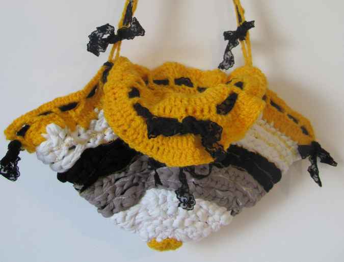 large image of art item: bag &ndash; crochet yellow black white