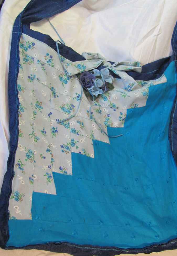 large image of art item: bag &ndash; diagonal turquoise white