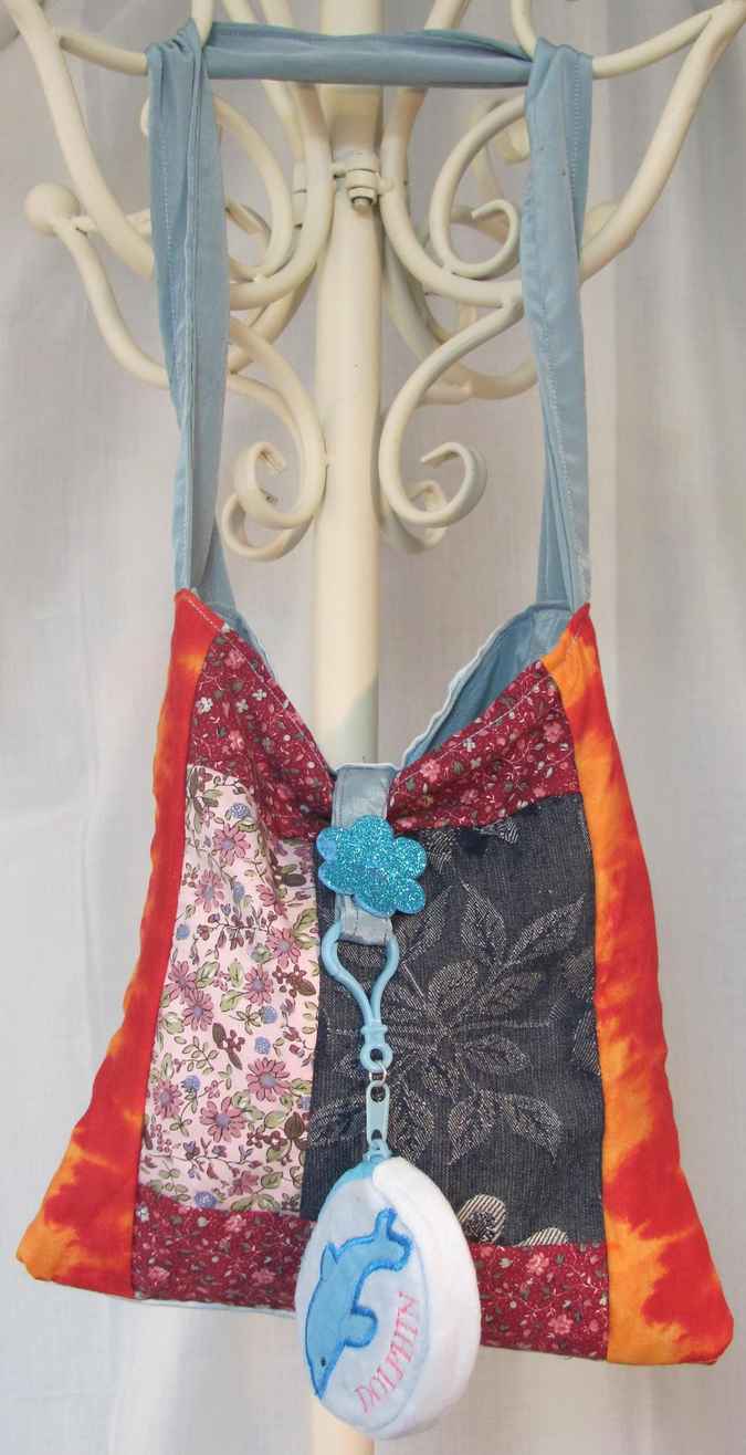 large image of art item: bag &ndash; dolphin blue