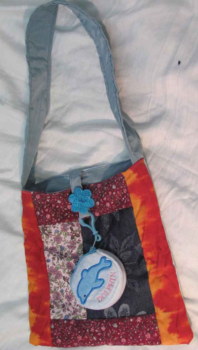 large image of art item: bag &ndash; dolphin blue