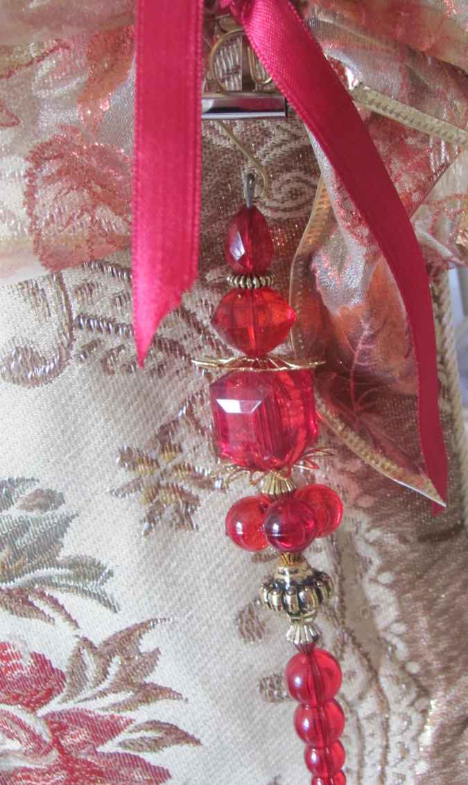 large image of art item: bag &ndash; embroidery flowers red blue