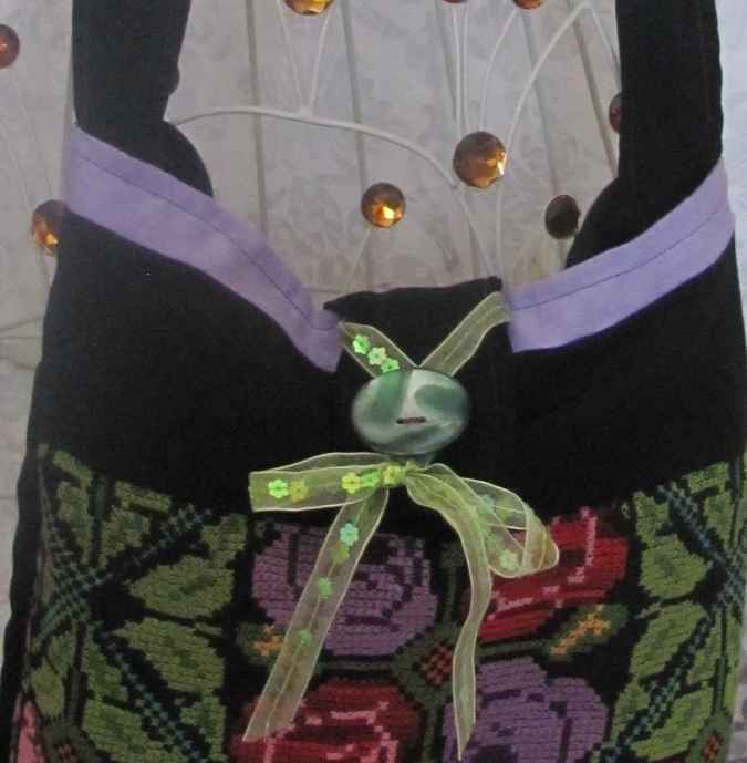 large image of art item: bag &ndash; embroidery green yellow flowers