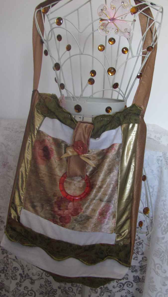 large image of art item: bag &ndash; gold red flower red ring