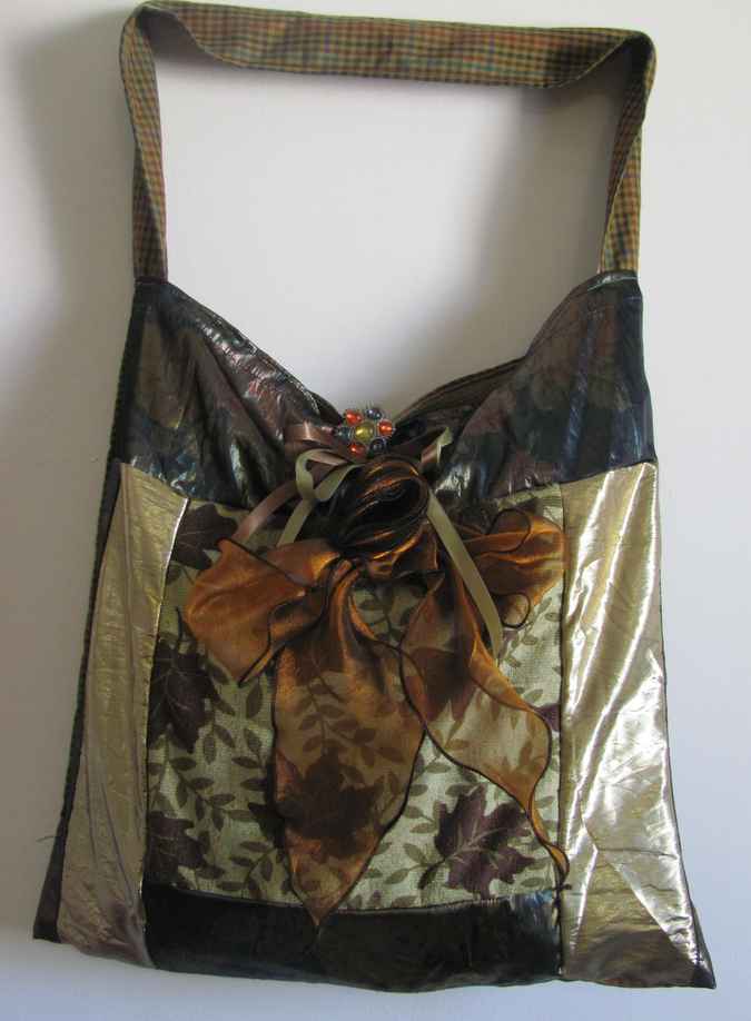 large image of art item: bag &ndash; gold with ribbons
