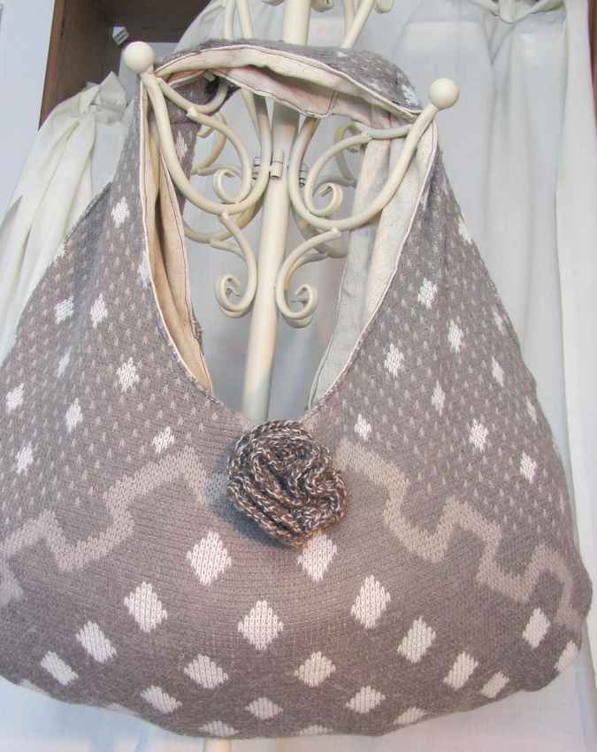 large image of art item: bag &ndash; gray diamonds white crochet flower