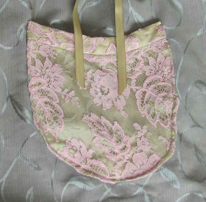 large image of art item: bag &ndash; gray pouch pink