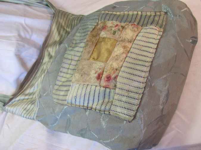 large image of art item: bag &ndash; gray pouch quilt