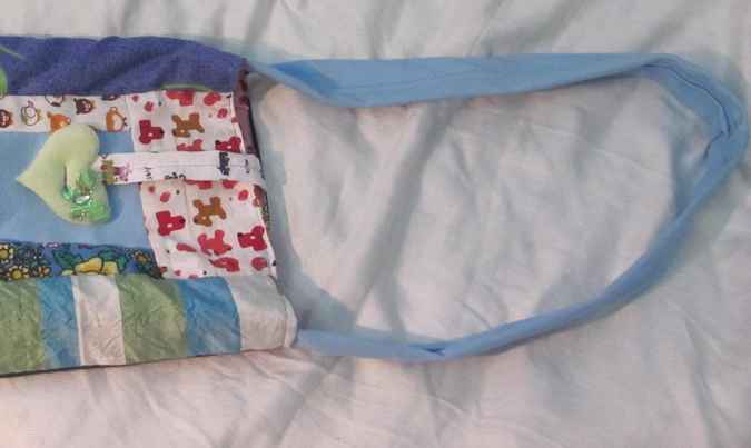 large image of art item: bag &ndash; heart green