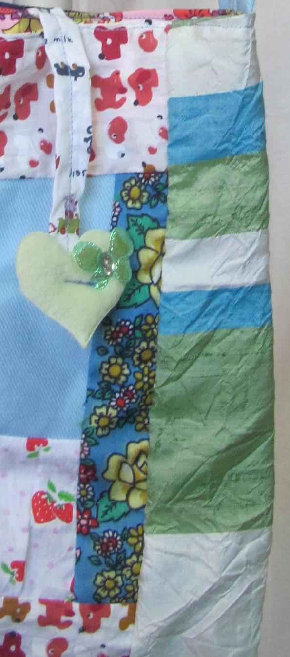 large image of art item: bag &ndash; heart green