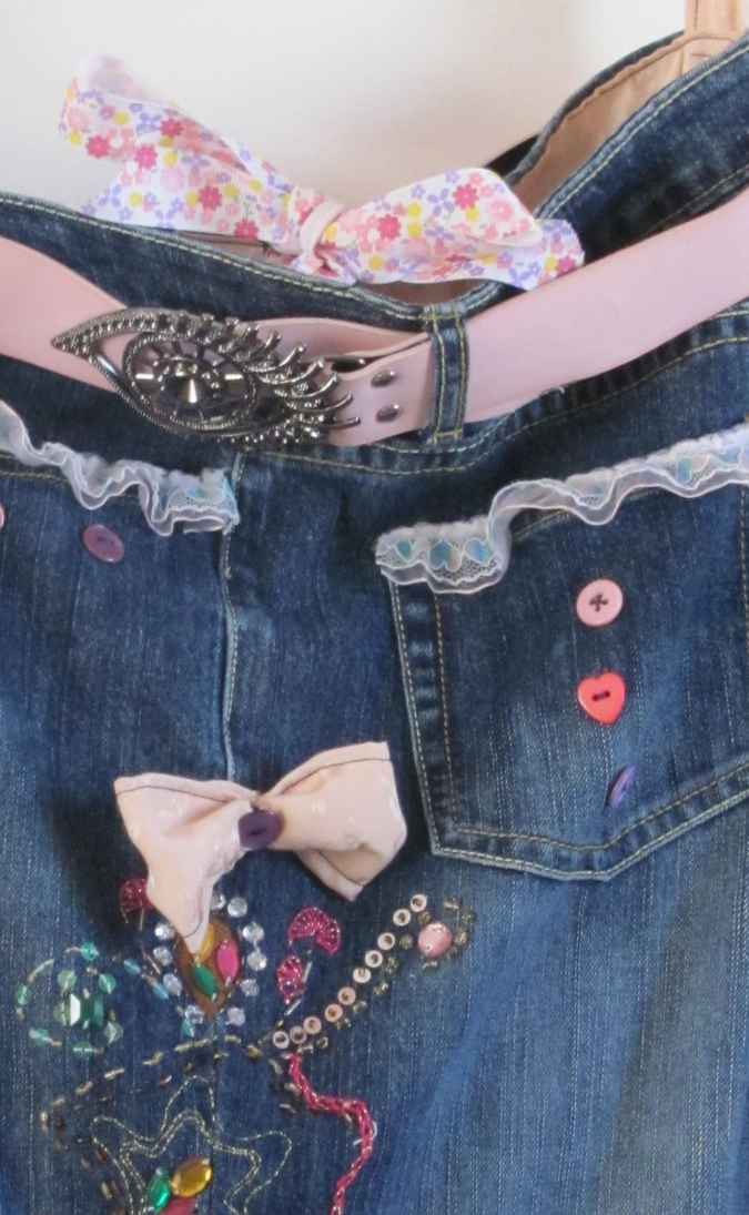 large image of art item: bag &ndash; jeans motif flower with beads and buttons