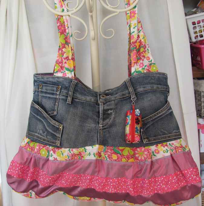 large image of art item: bag &ndash; jeans quilt halfhalf