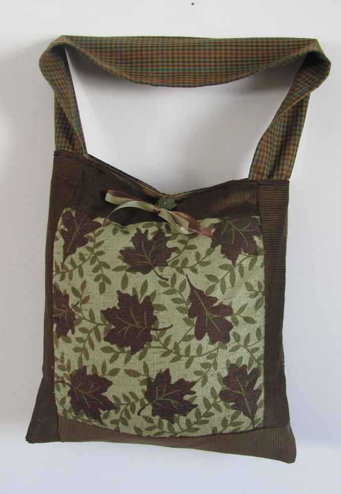 large image of art item: bag &ndash; khaki motif maple and oak leaves
