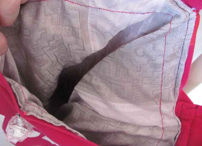 large image of art item: bag &ndash; lucky in 'love'