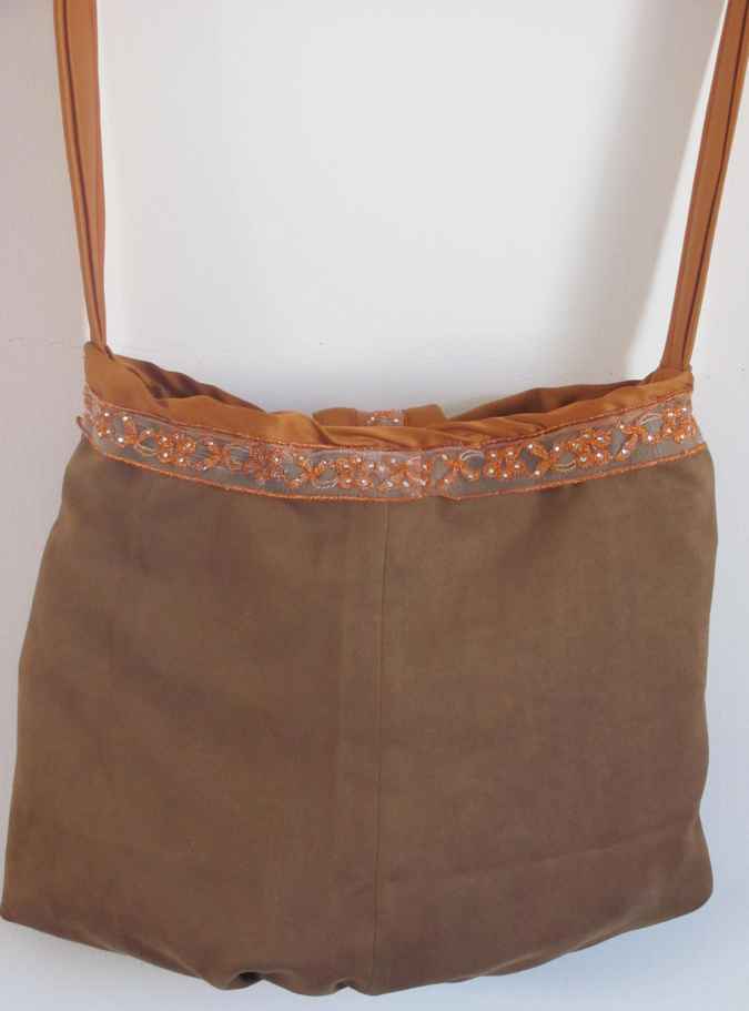 large image of art item: bag &ndash; leathery checkred crimson white button gold