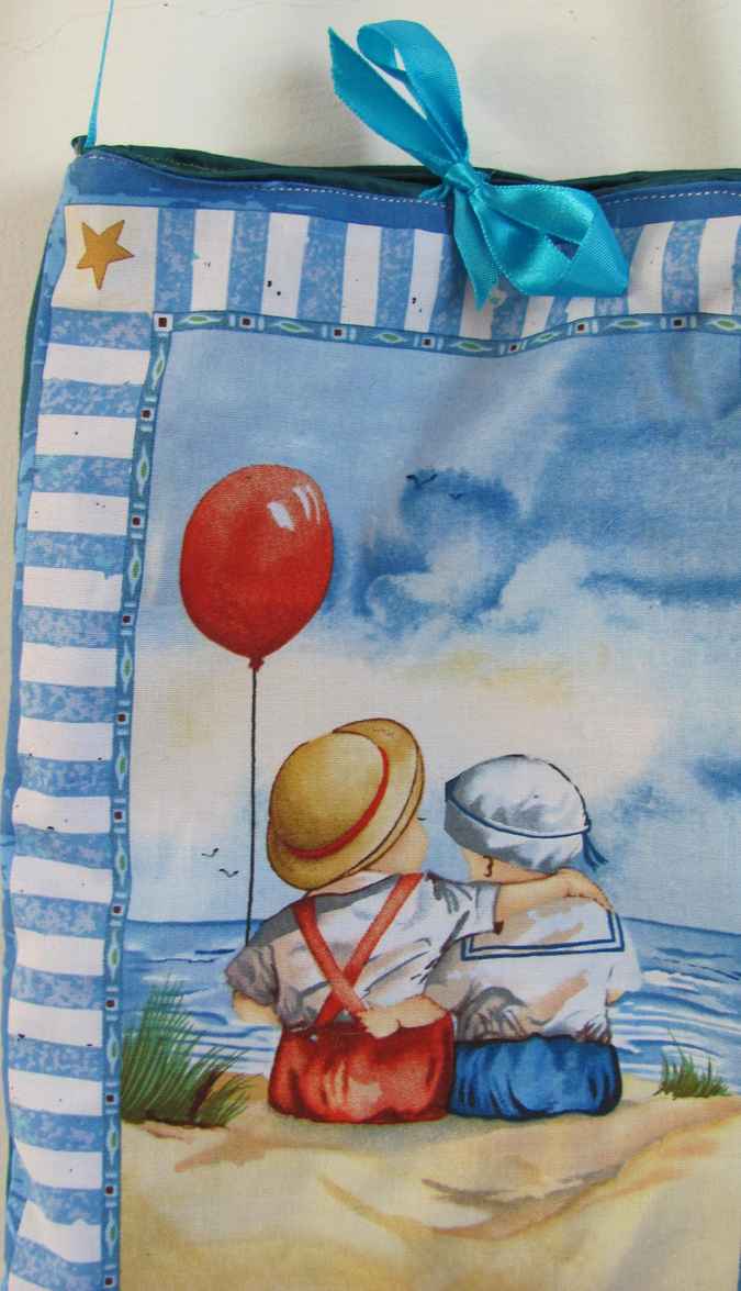 large image of art item: bag &ndash; on the seashore with baloon