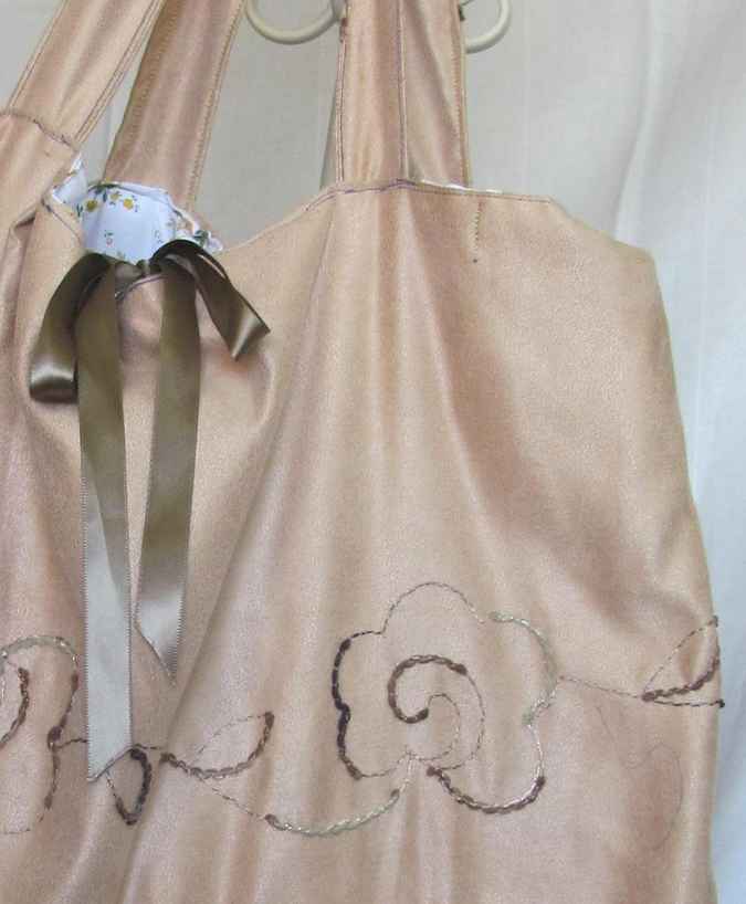 large image of art item: bag &ndash; peach flowers crochet