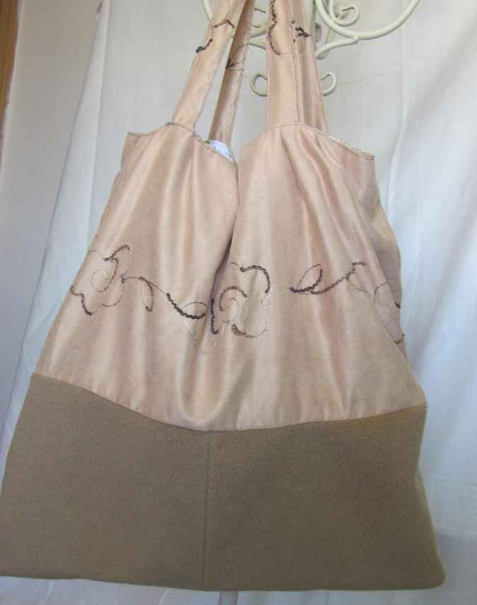 large image of art item: bag &ndash; peach flowers crochet