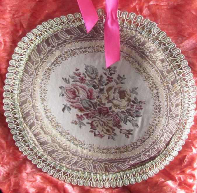 large image of art item: bag &ndash; peach quilt brownish disc