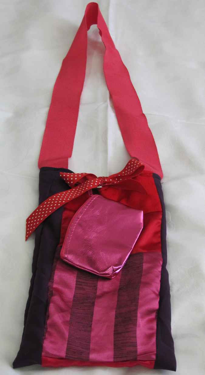 large image of art item: bag &ndash; pink red with shiny pink purse