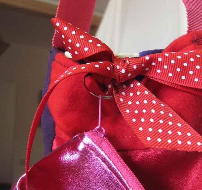 large image of art item: bag &ndash; pink red with shiny pink purse