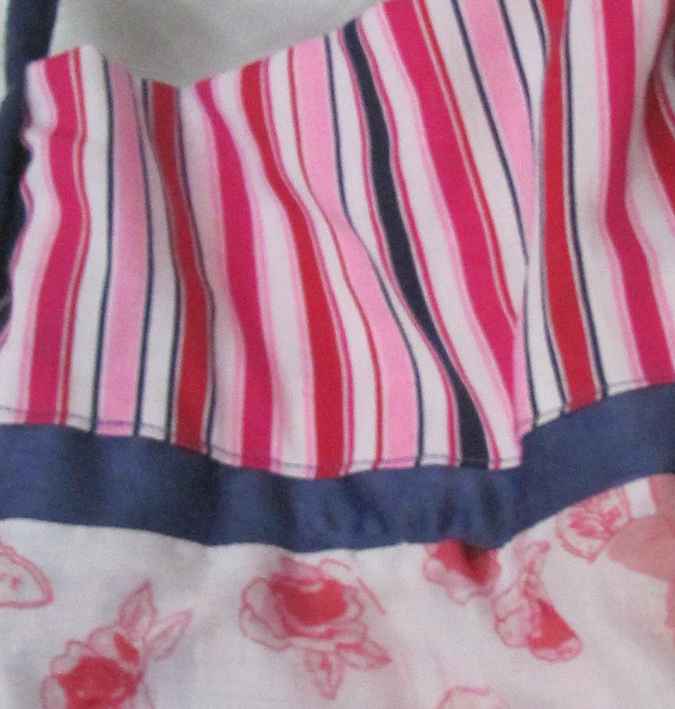 large image of art item: bag &ndash; ponpons pink