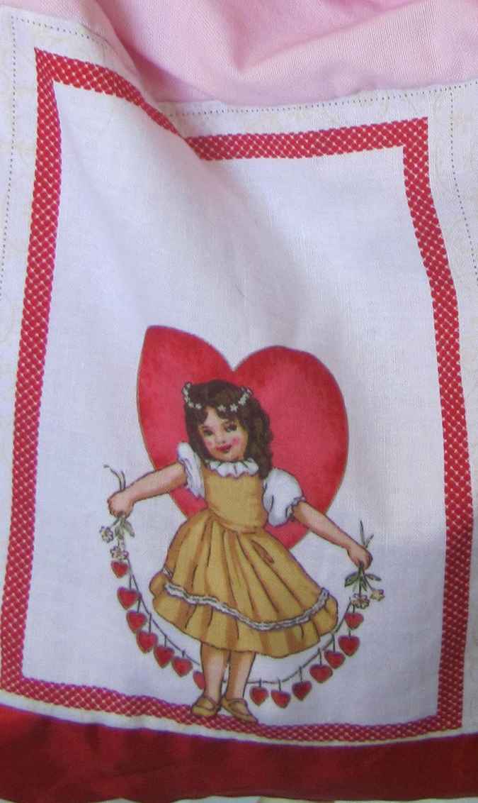 large image of art item: bag &ndash; porky pink white red