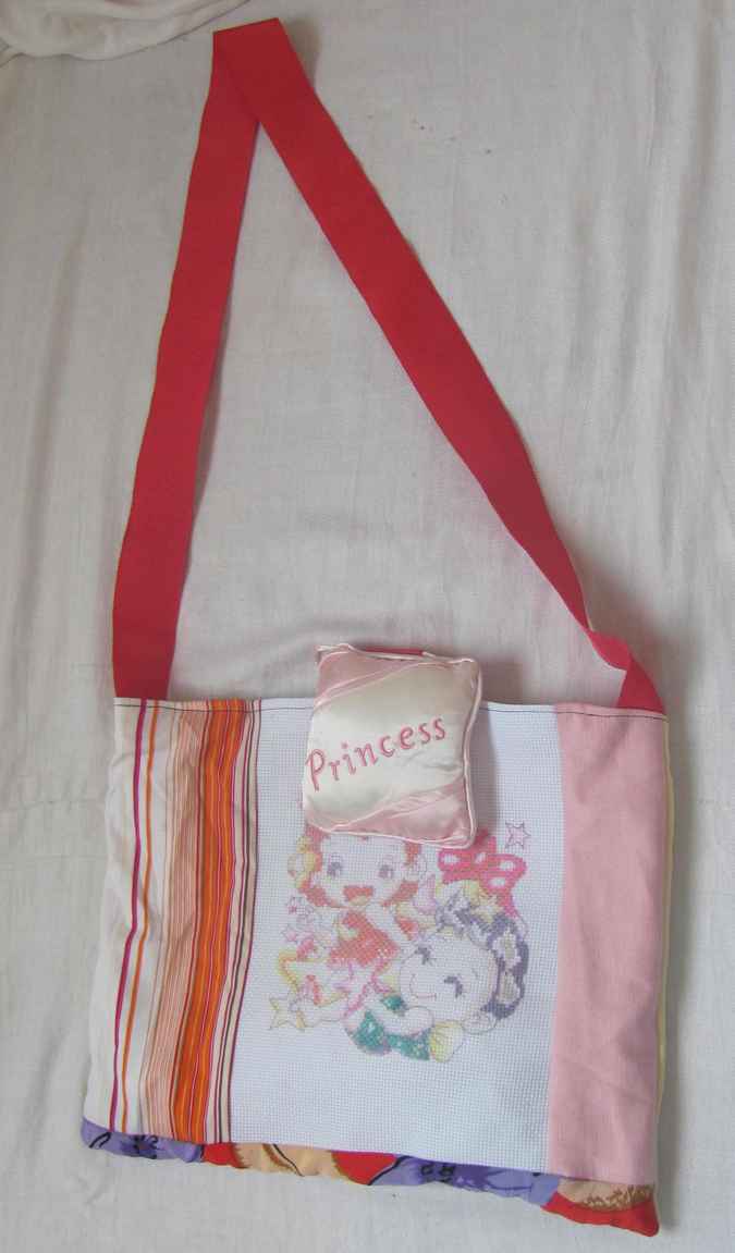 large image of art item: bag &ndash; 'princess'