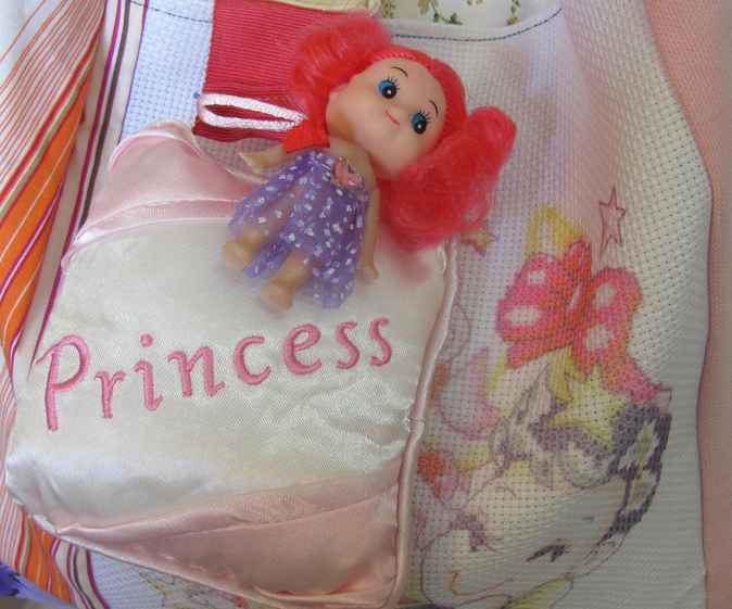 large image of art item: bag &ndash; 'princess'