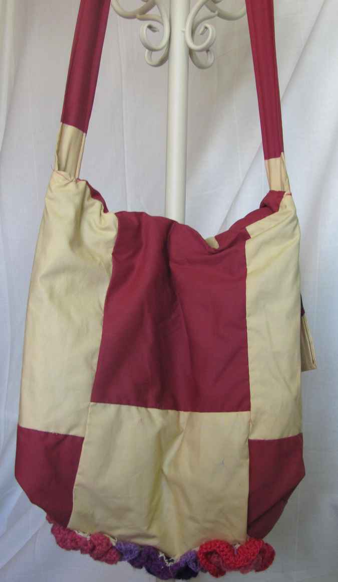 large image of art item: bag &ndash; punch banana crochet flowers