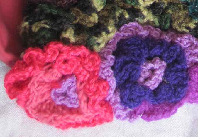 large image of art item: bag &ndash; punch banana crochet flowers