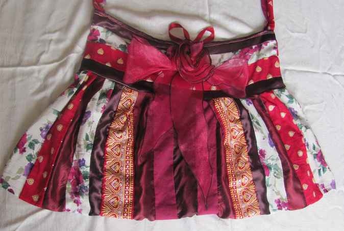 large image of art item: bag &ndash; purple red white ribbon