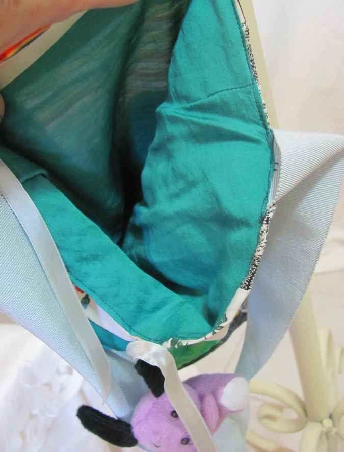 large image of art item: bag &ndash; quiltwork fuzzy bunny