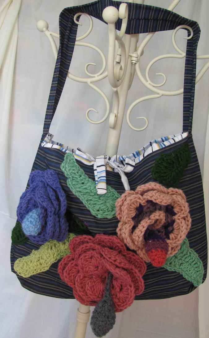 large image of art item: bag &ndash; stripes crochet flowers