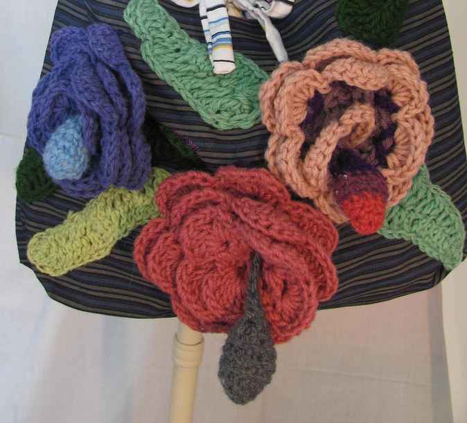 large image of art item: bag &ndash; stripes crochet flowers