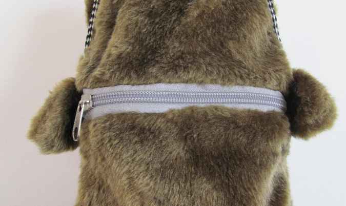 large image of art item: bag &ndash; teddy bear zipper brown