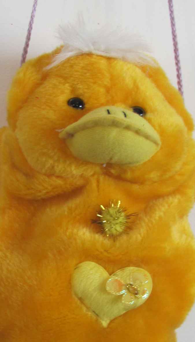 large image of art item: bag &ndash; teddy bear zipper yellow